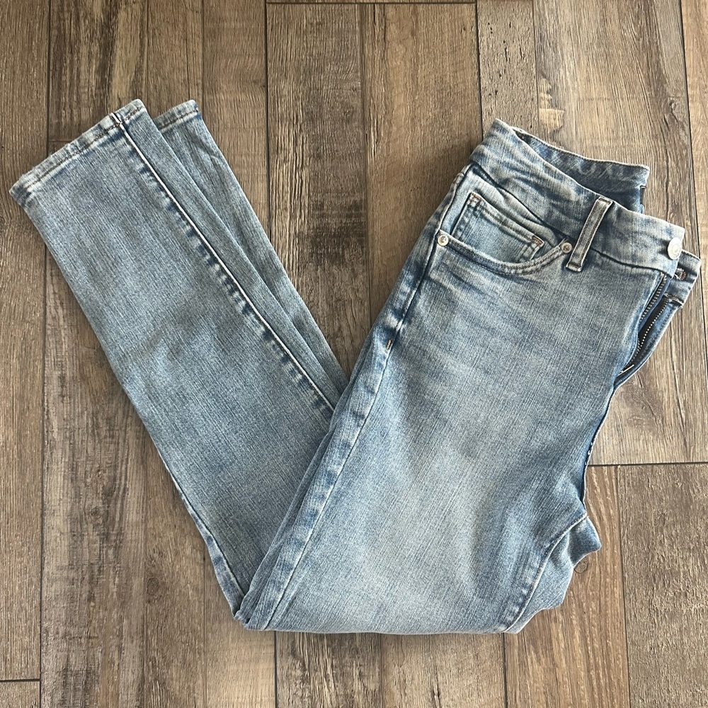 NWOT Express - cropped skinny jeans